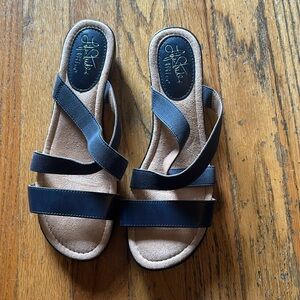 Navy sandals with straps